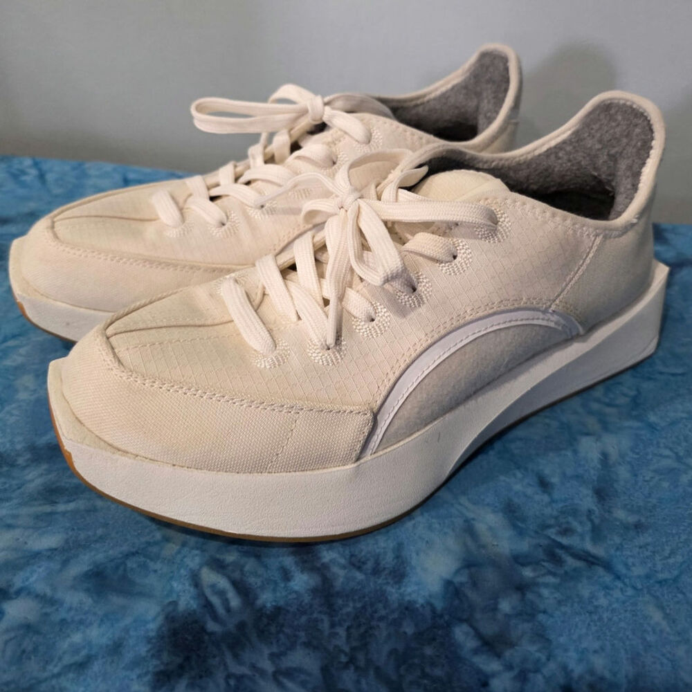 Allbirds Wool Runners Women's Size 9 Cream White Merino Wool Lace Up Sneakers